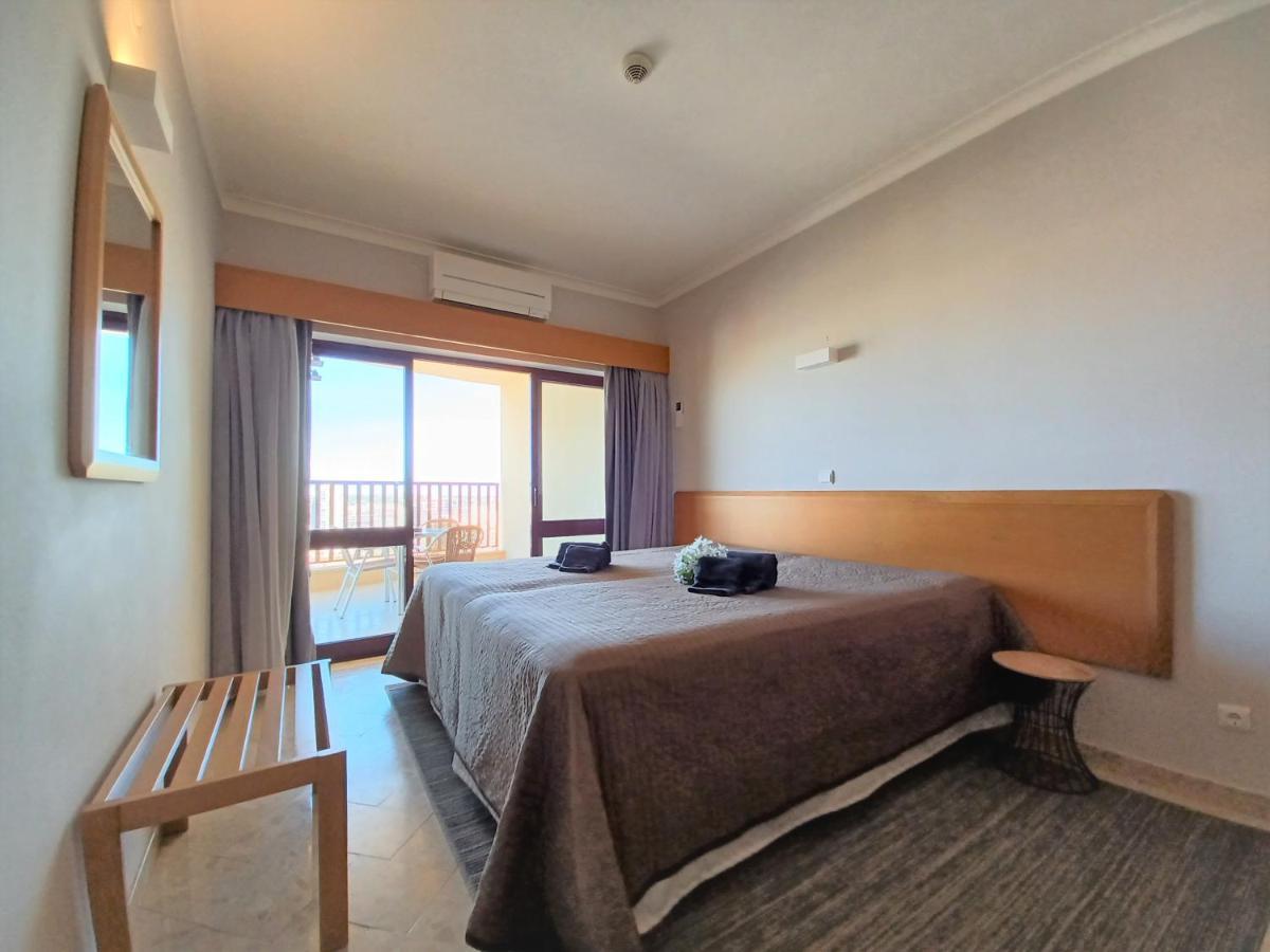 Oasis Beach Apartment ปอร์ติเมา ภายนอก รูปภาพ