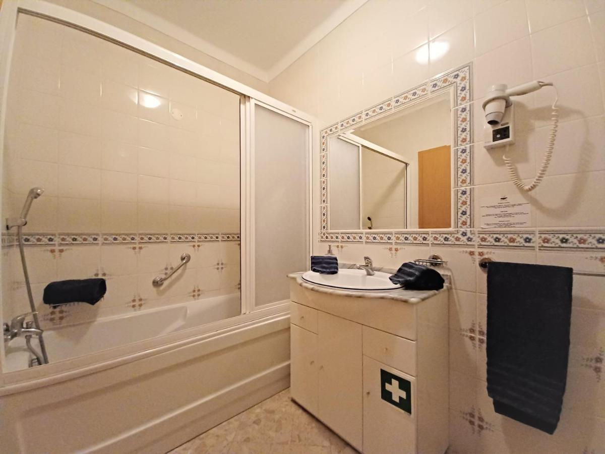Oasis Beach Apartment ปอร์ติเมา ภายนอก รูปภาพ